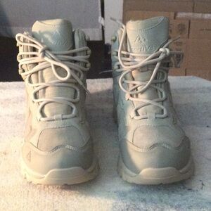 Men's Beige Hiking Boots